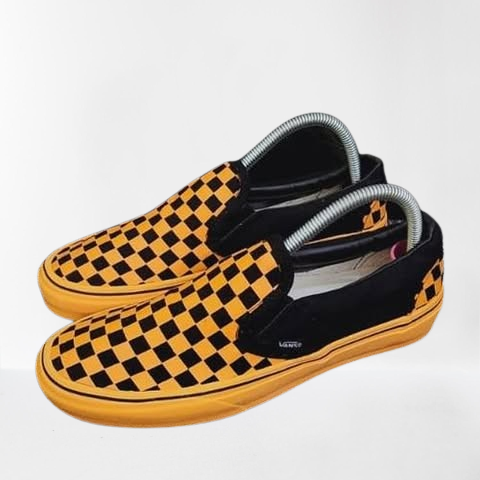 SLIP ON CHECKEREDBOARD VANS