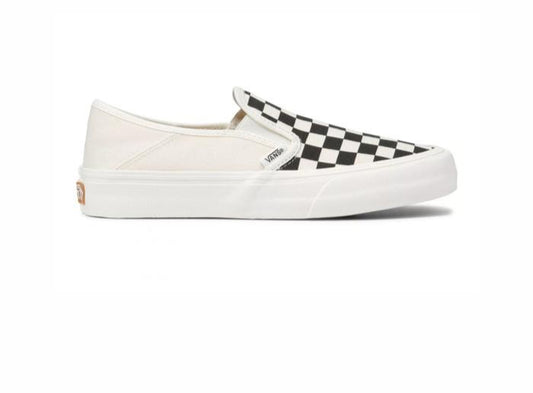 SLIP ON CHECKERED BOARD