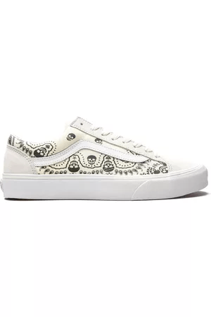 WHITE BANDANA TOPGRADE SHOES UNISEX SIZES (W-BAN)