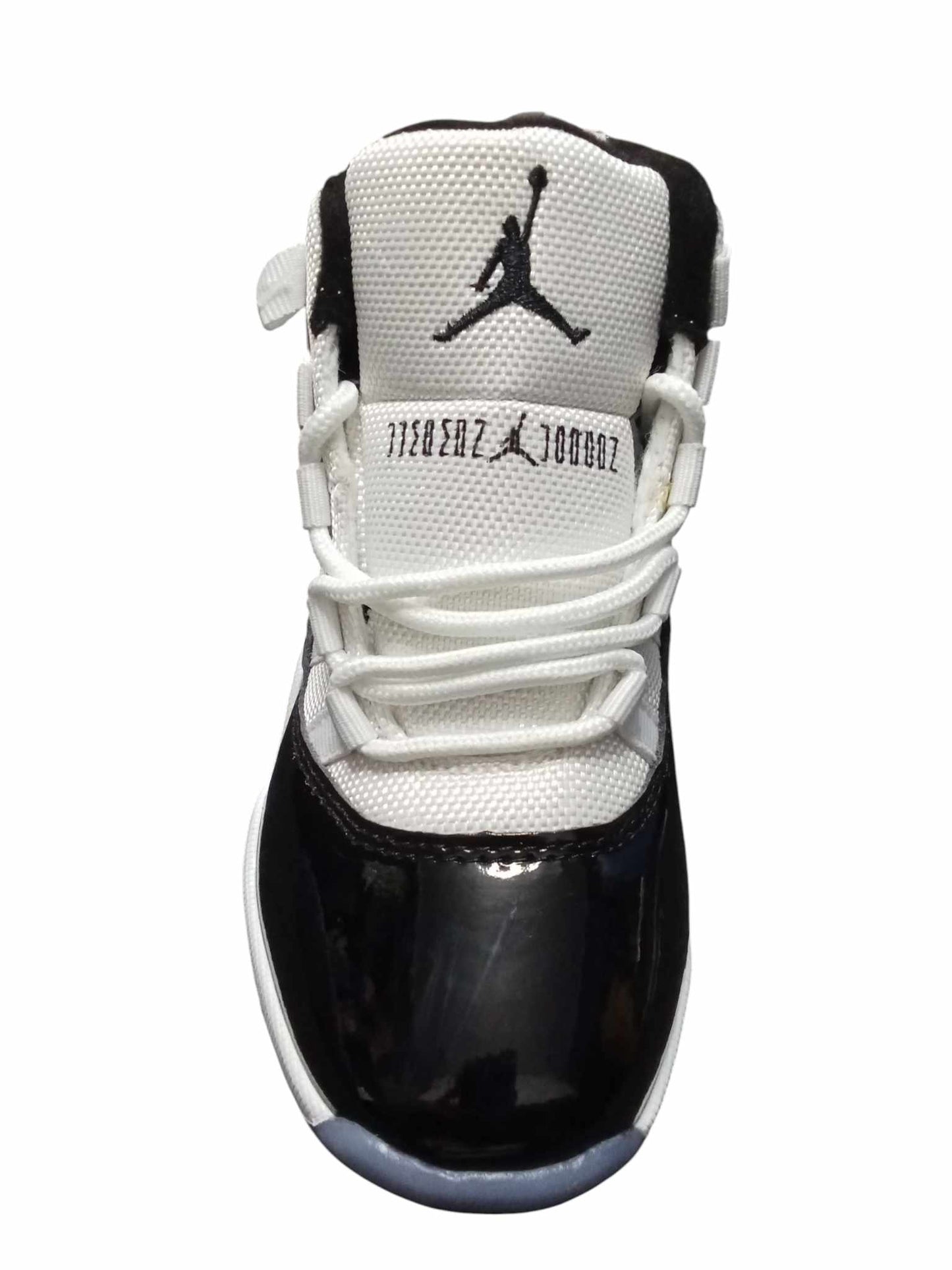KIDS JORDAN 11 WHITE BLACK (K-J11 WB)